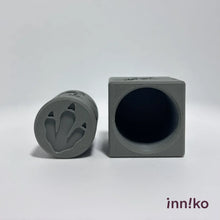 Load image into Gallery viewer, Dinosaur-Themed 2-in-1 Cube with Roller – A Twist on Classic Dough Play - by inniko