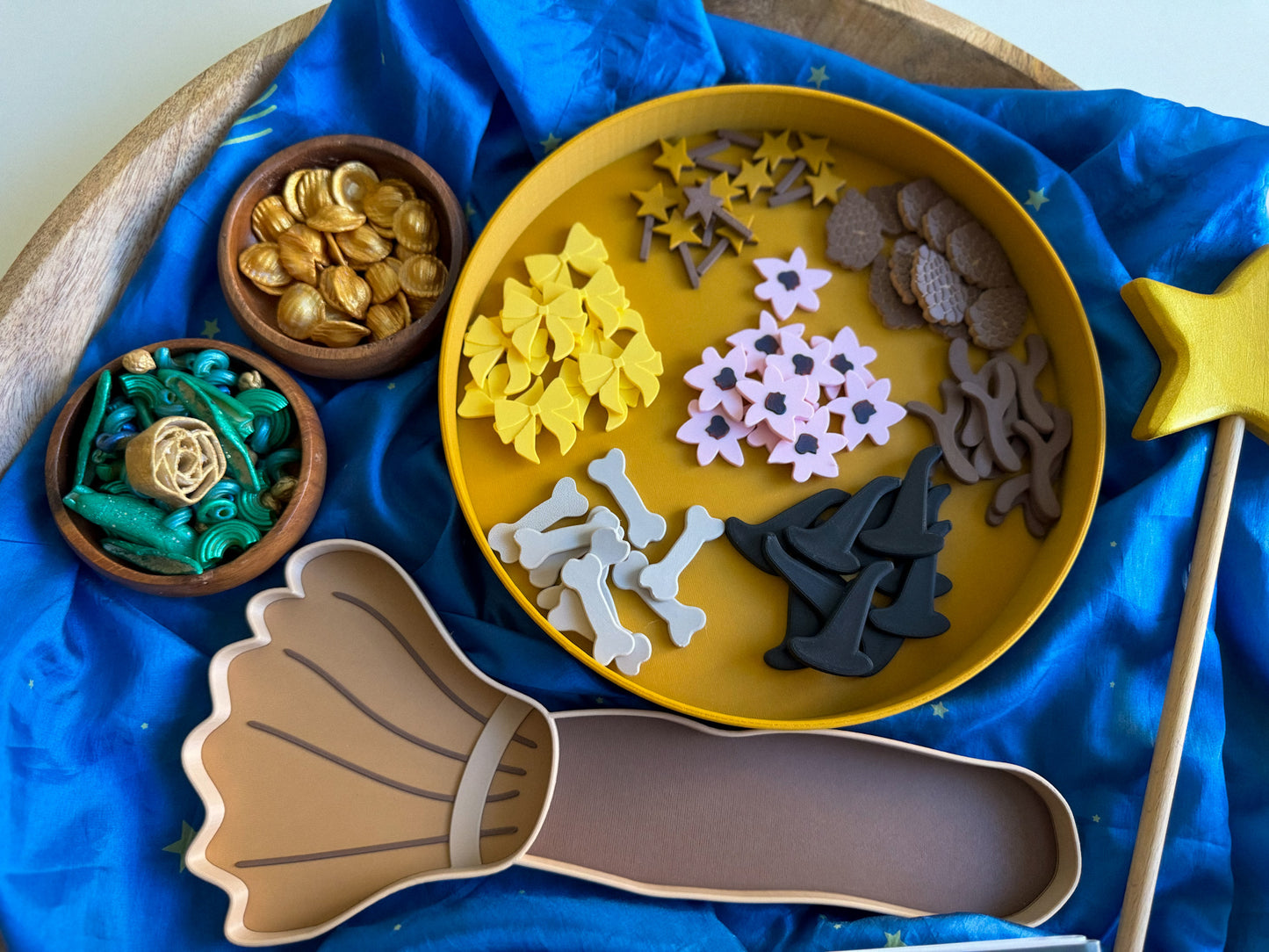 Broom Bio Sensory Play Tray with Loose Parts