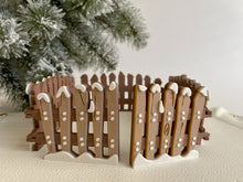 Load image into Gallery viewer, Snowy Creative Play Fence set of 5