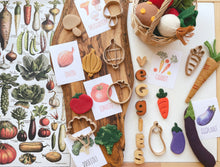 Load image into Gallery viewer, bio cutters, cookie cutters, playdough cutter, play dough cutter, eco cutter, veggies, veggie cooke cutter, vegetables cutter, playdough, kinetic sand, air dry clay, montessori, classroom, 3D printed, biodegradable, nature based toys, educational, sensory activity