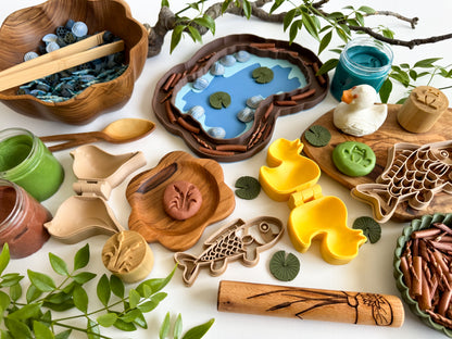 Pond Bio Sensory Play Tray with Lily Pads