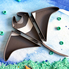 Load image into Gallery viewer, Manta Ray Bio Sensory Play Tray with movable fins
