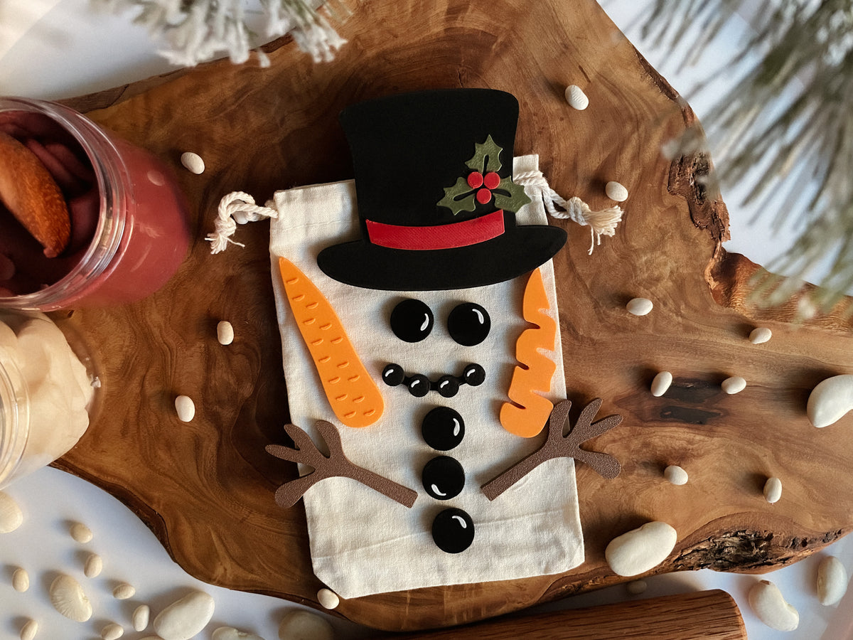 Build a Snowman Kit in a Drawstring Bag