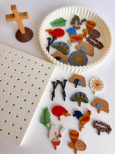 Load image into Gallery viewer, The True Meaning of Easter Story Cards by WooBeWee
