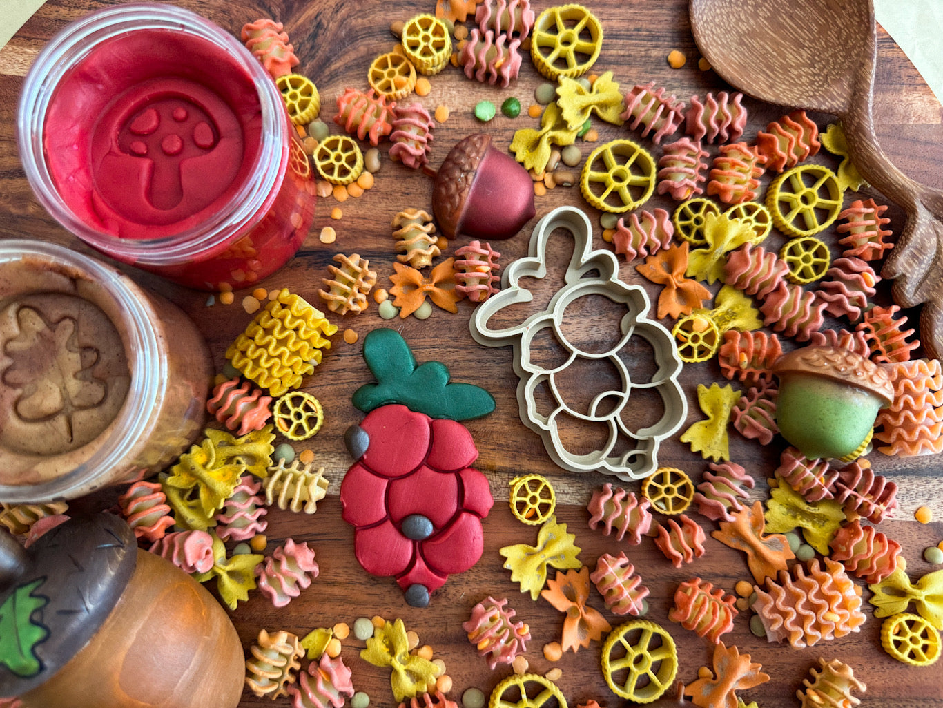 NEW Fall-tastic Bio Dough Cutters