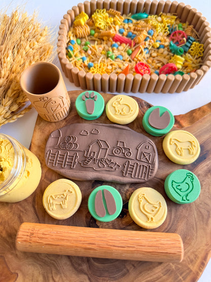 New Farm-Themed Play Roller and Stamp Set by inniko