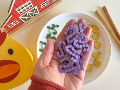 Feed the Chicken Sensory Play Tube with 20 pcs Garden Feast