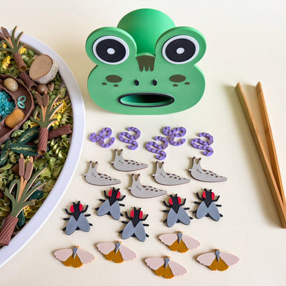 Feed the Frog Sensory Play Tube with 20 pcs Delicious Feast