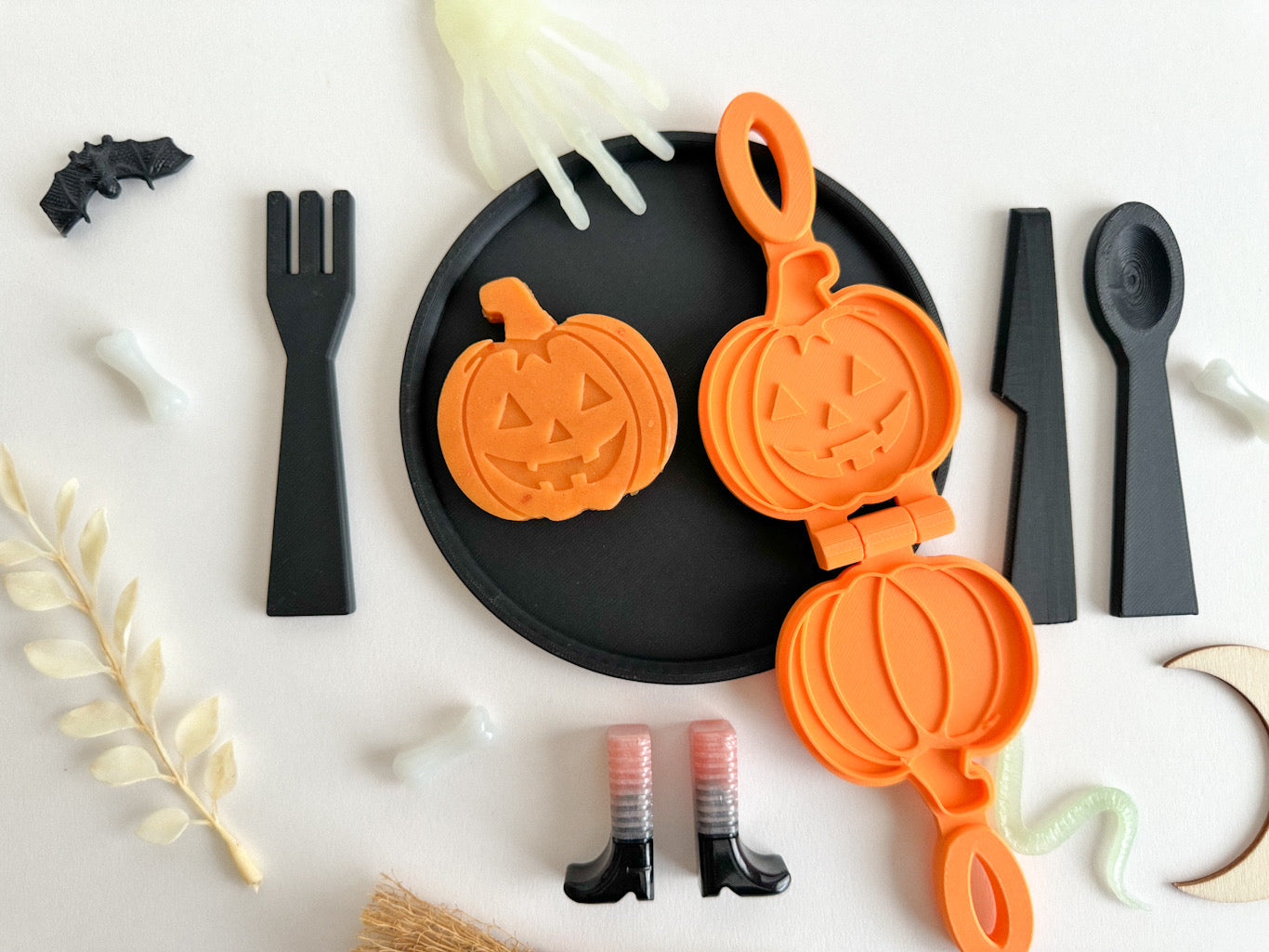 Spooky Pancake Maker Bio Mold