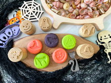 Load image into Gallery viewer, Spooky Halloween Wooden Stamps set of 5

