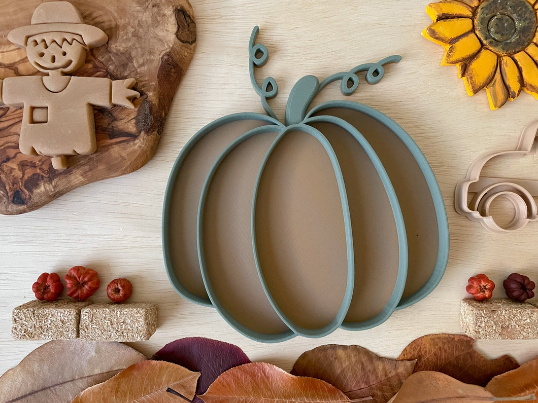 Heirloom Pumpkin Bio Tray for Sensory Play