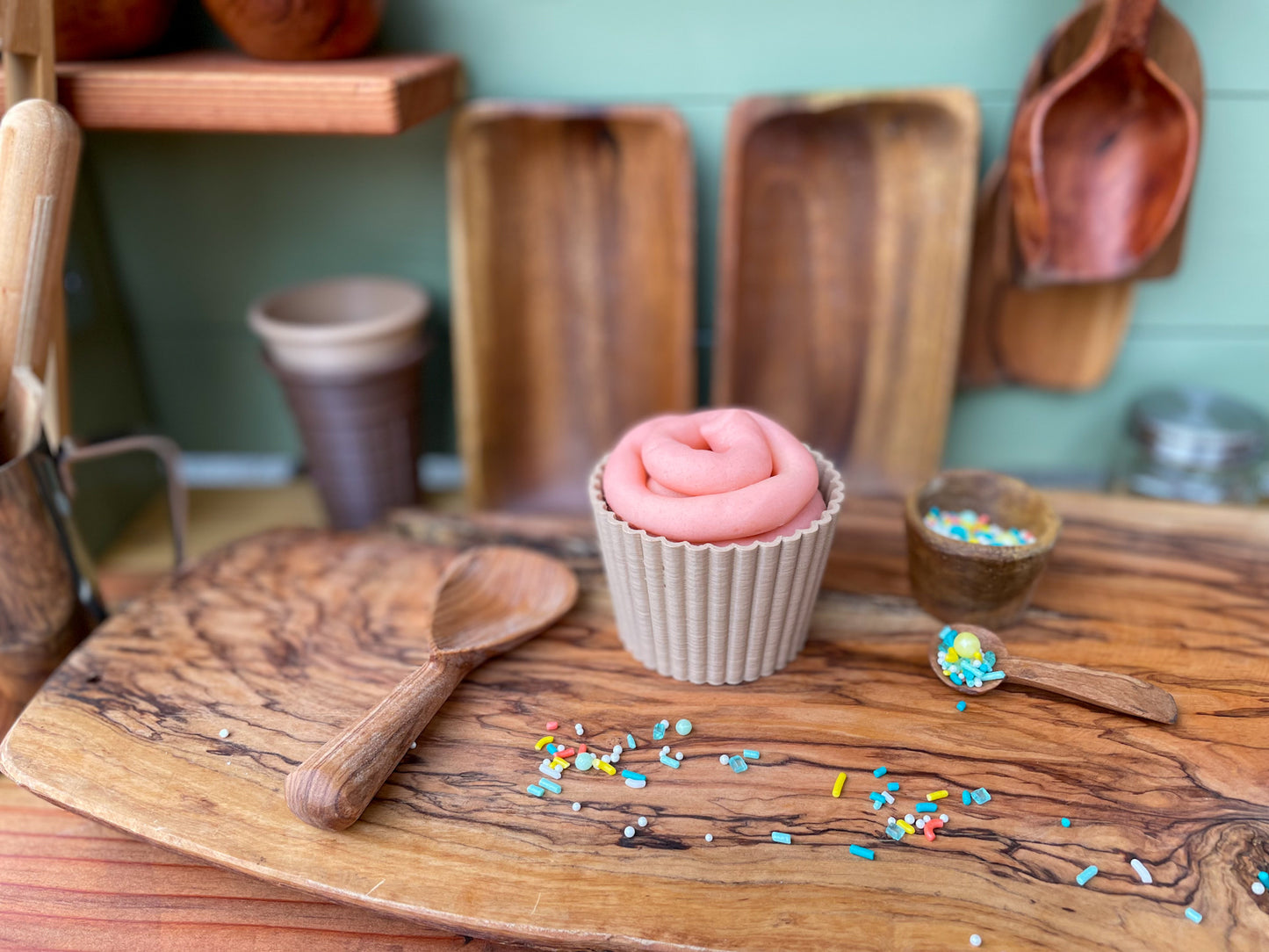 Cupcake Bio Mold and Whipped Cream Top