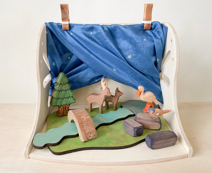 nature based toys, handmade nature table, seasonal table, waldorf nature table, nature shelf, imaginative play, homeschool, seasons, winter, fall, summer, spring, classroom, wooden table