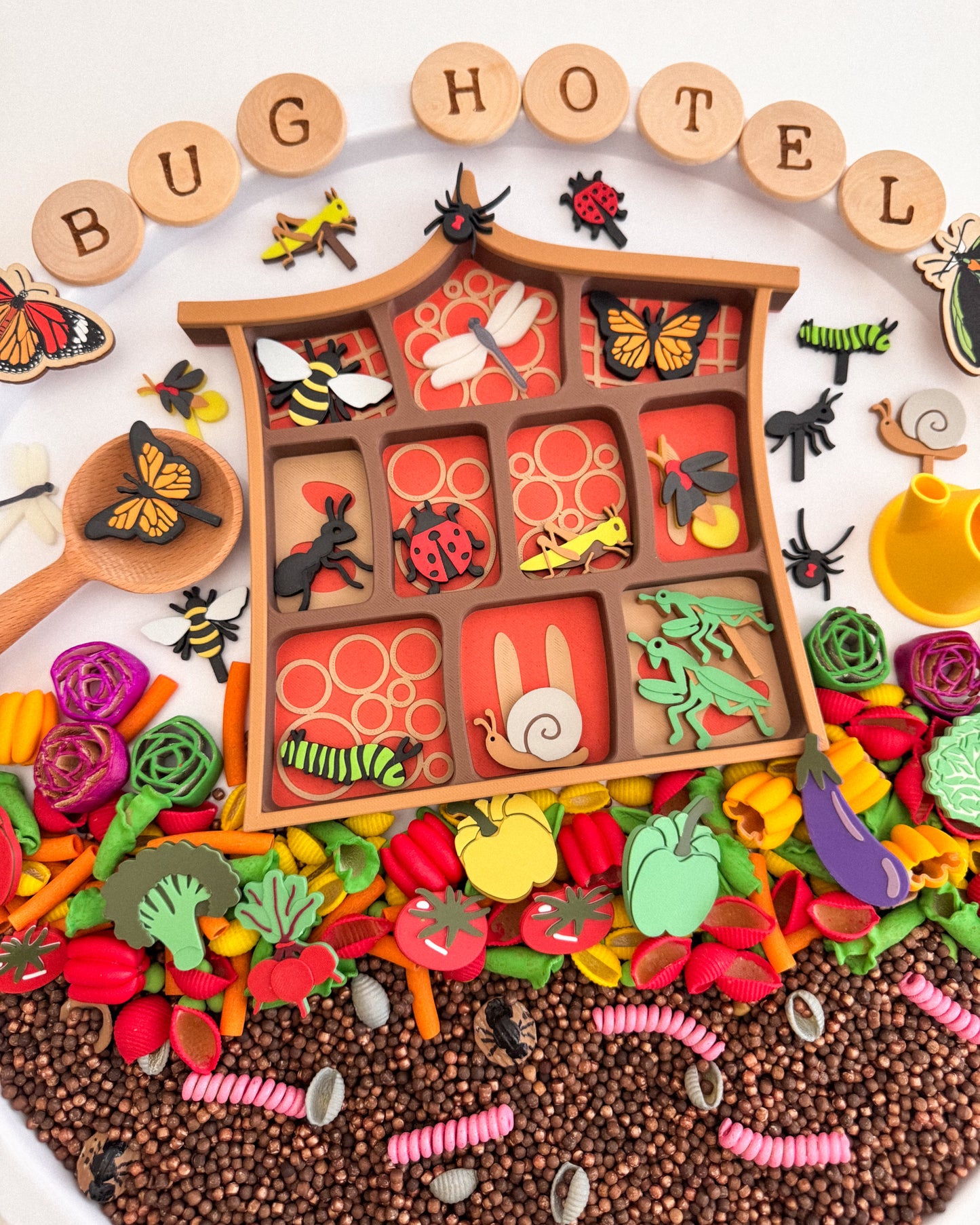 Bug Hotel 10-Frame Sensory Play Tray