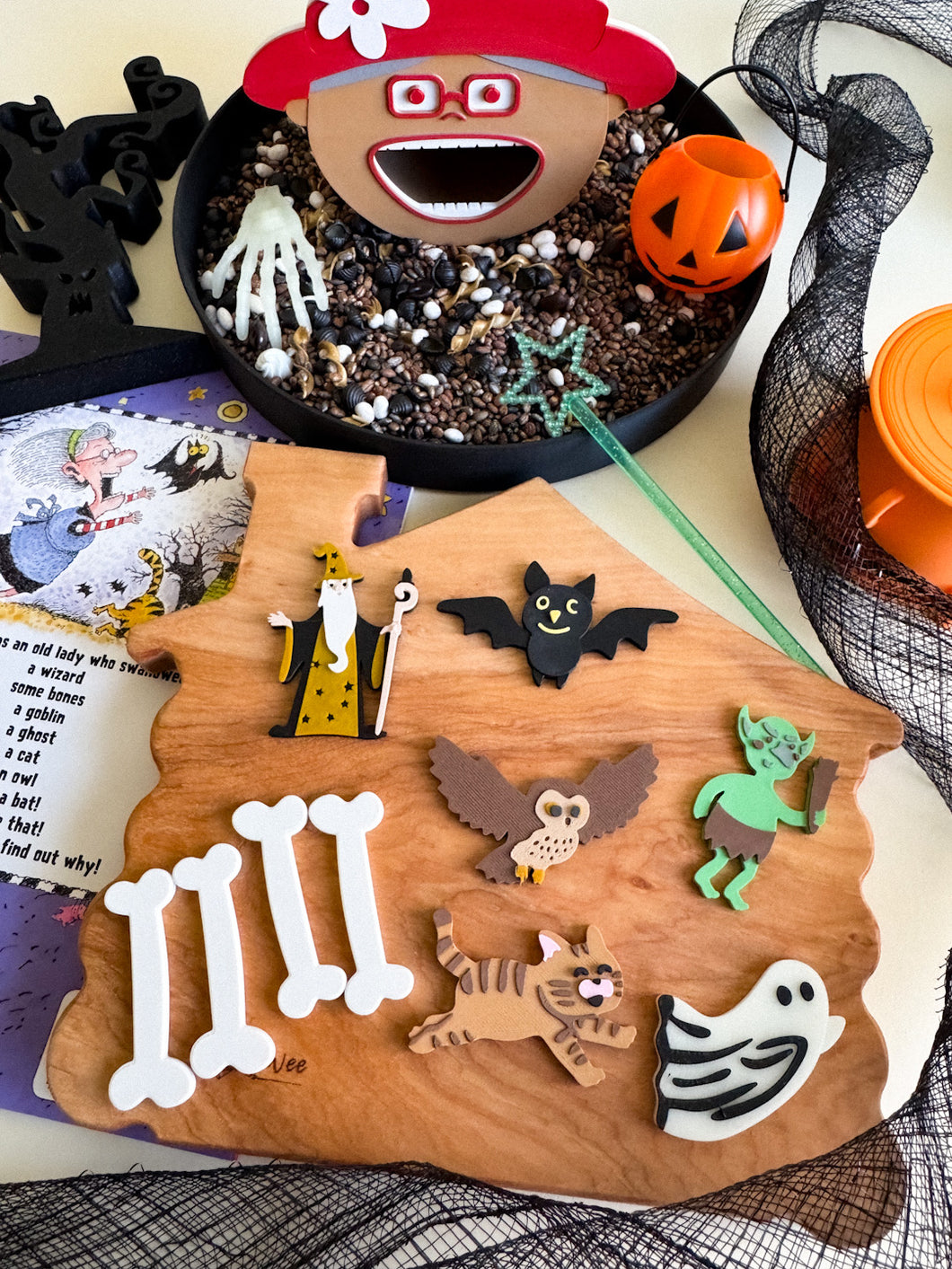 Loose Parts for The Old Lady Who Swallowed a Bat set of 10