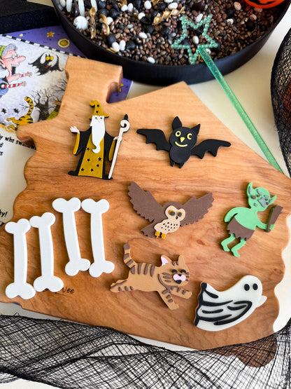 Loose Parts for The Old Lady Who Swallowed a Bat set of 10