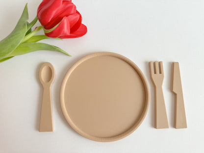 Playful Utensil Set for Messy Fun
