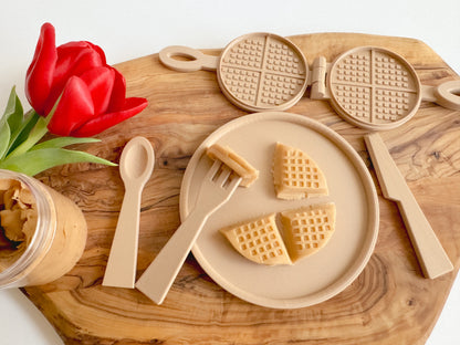 Playful Utensil Set for Messy Fun