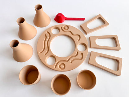 Sensory Sorting Stand by inniko