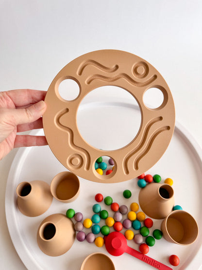 Sensory Sorting Stand by inniko