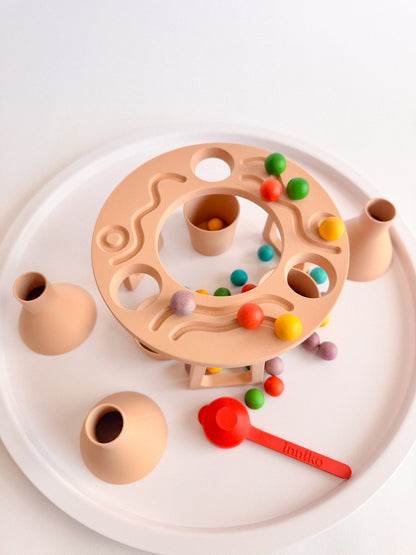 Sensory Sorting Stand by inniko