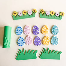 Load image into Gallery viewer, Eco-Friendly Springtime Goodies for Sensory Play
