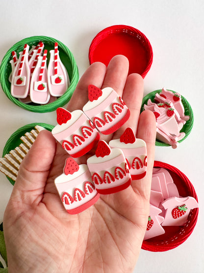 More Strawberry-Themed Goodies by WooBeWee