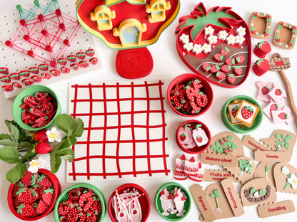 More Strawberry-Themed Goodies by WooBeWee