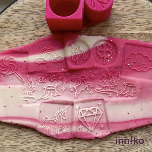 Unicorn-themed 2-in-1 Cube with Roller – A Twist on Classic Dough Play - by inniko