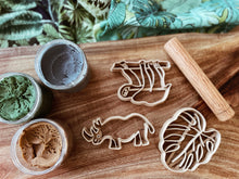 Load image into Gallery viewer, Monstera Leaf Bio Dough Cutter
