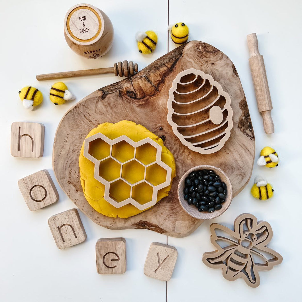 Honey Bee, Bee Hive, Honeycomb Bio Dough Cutter