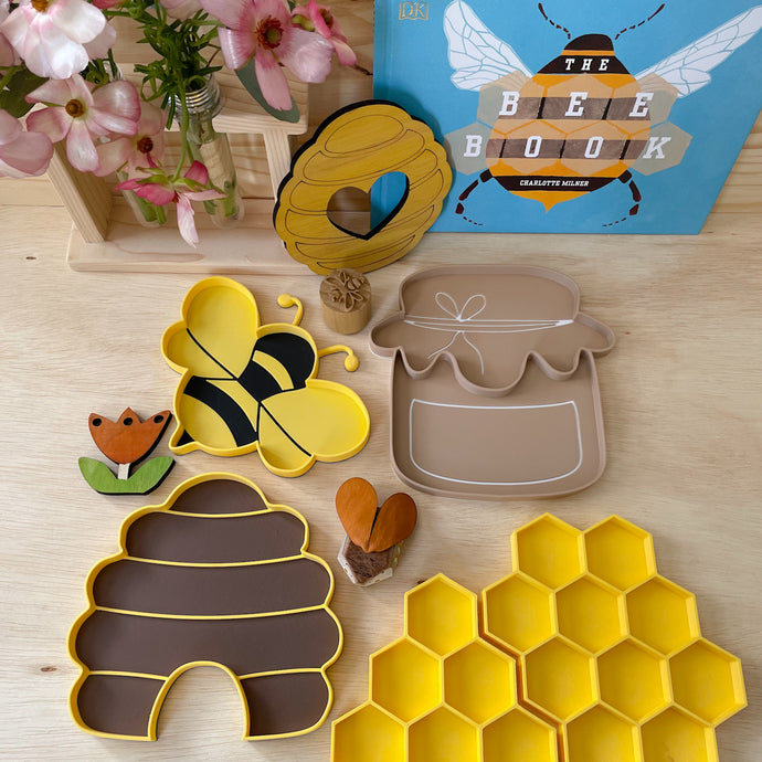 bee, bees, beehive, Nature based toys, woobewee, sensory play, sensory tray, sensory activity, water play, playroom, homeschool, unschool, classroom, preschool, educational activity, learning, playing, flisat table, sensory bin, outdoor play, mud kitchen, muddy play, fizzy play, Montessori, openended play, eco cutter, eco cutters, bio cutters, bio trays, biodegradable, plant based, play dough cutter, cookie cutter, wooden stamps, wooden trays, wooden toys, nature inspired, rolling pin, play dough roller
