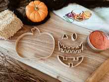 Load image into Gallery viewer, Build a Jack-O-Lantern Bio Dough Cutters set of 5
