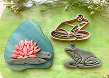 Load image into Gallery viewer, Pond Life Bio Dough Cutter
