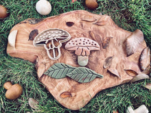 Load image into Gallery viewer, Forest-themed - Bio Dough Cutter
