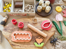 Load image into Gallery viewer, Build a Flower Bio Dough Cutter set of 7
