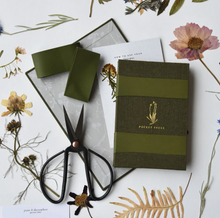 Load image into Gallery viewer, Pocket Flower Press by June &amp; December
